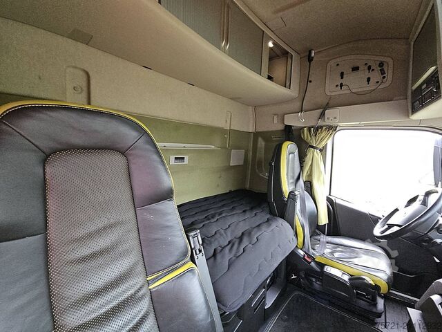 Fahrgestell mit Fahrerhaus VOLVO FH 16.750 6X2 RETARDER WB 430