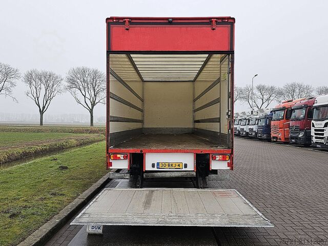 Koffer RENAULT D 250 14.3T 6 CYL. LIFT