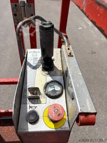 Aerial platform SkyJack SJ 16 - 6,75m Elektro Mastarbeitsbühne *Akkus NEU*