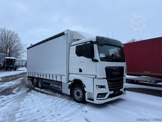 Autotransporter LKW MAN 26.440 6x2 mit Schwerlast-Ladebordwand Rampe