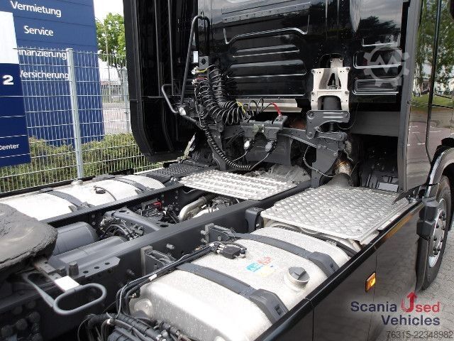 Standard tractor unit Scania S 590 - V8 - FULL AIR - HIGHLINE - 2x TANKs - ACC