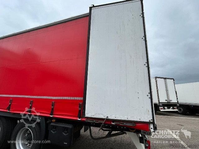 Auflieger mit Pritsche & Plane Kässbohrer Curtainsider Standard