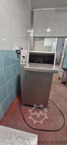 Fleischverarbeitungsmaschine FATOSA Frozen Blok Cutter 