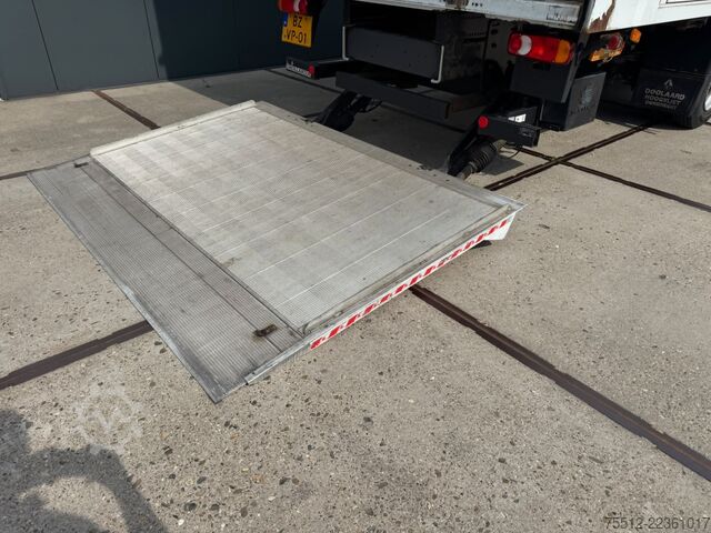 Koffer Renault MIDLUM 180 DXI / EEV / Tail Lift / TUV:9-2026 /...