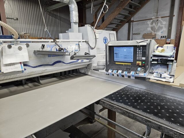 Plattenaufteilsäge HOLZMA HPP 11 / 32