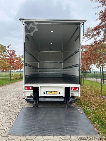 Koffer Pacton PACTON GESLOTEN AANHANGER MET LAADKLEP