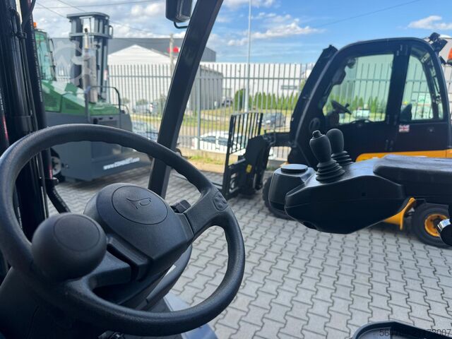 Gabelstapler Toyota 06-8FGF30 / Triplex / 2021 year