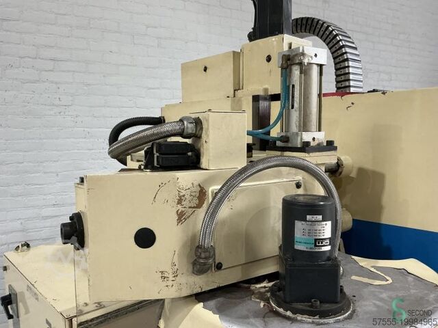 Milling machines Dah Lih DL-MCV 610 1992 Dah Lih DL-MCV 610 DL-MCV