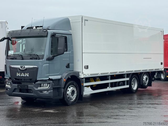 Beverage truck MAN TGM 26.320 L / LBW / LENKACHSE / 20 PAL