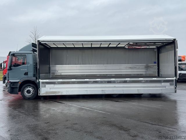 Beverage truck MAN TGM 26.320 L / LBW / LENKACHSE / 20 PAL