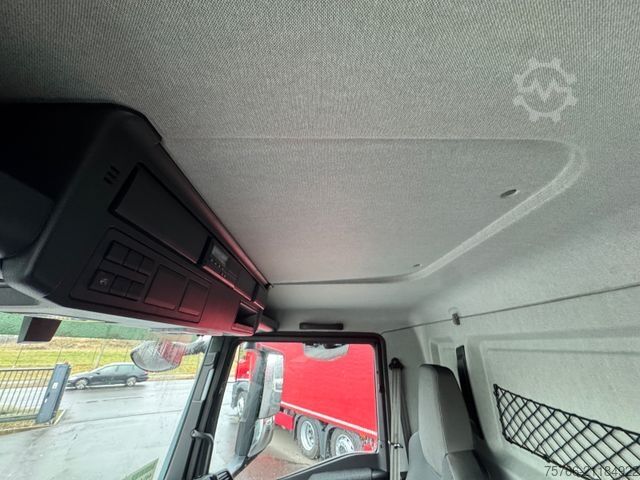 Beverage truck MAN TGM 26.320 L / LBW / LENKACHSE / 20 PAL