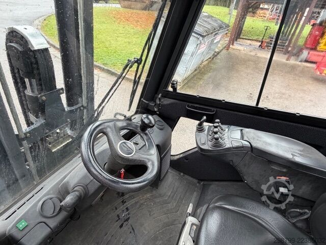 Diesel Forklift Linde H 35 D - 02 - 393