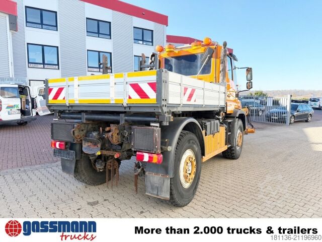 Special purpose truck Unimog U 527 4x4, Kommunalhydraulik, Frontzapfwelle,