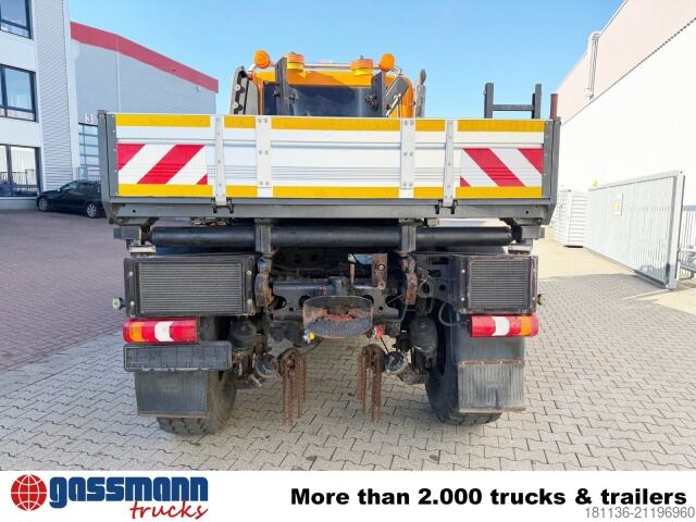 Special purpose truck Unimog U 527 4x4, Kommunalhydraulik, Frontzapfwelle,