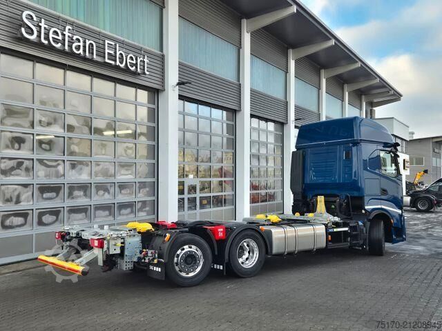 Fahrgestell mit Fahrerhaus Iveco S-Way AS260S50Y/FS CM 6x2 BDF Standklima 2xAHK