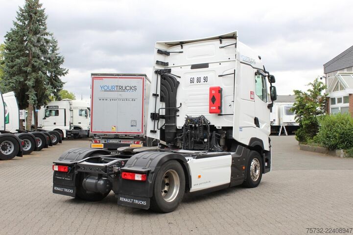 Standard tractor unit Renault T520 Retarder Hi-Sleeper Alu-Felgen VIN:PD 2Stk