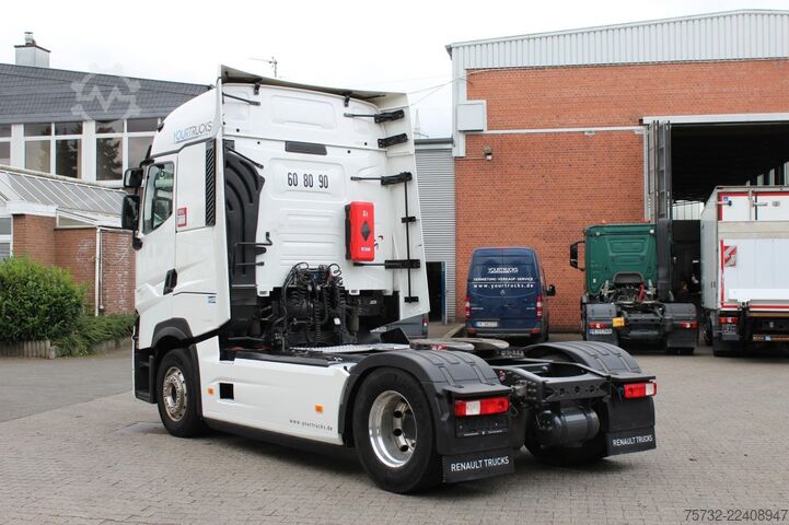 Standard tractor unit Renault T520 Retarder Hi-Sleeper Alu-Felgen VIN:PD 2Stk