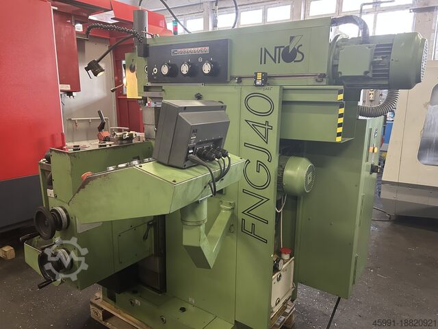 Werkzeugfräsmaschine TOS FNGJ 40
