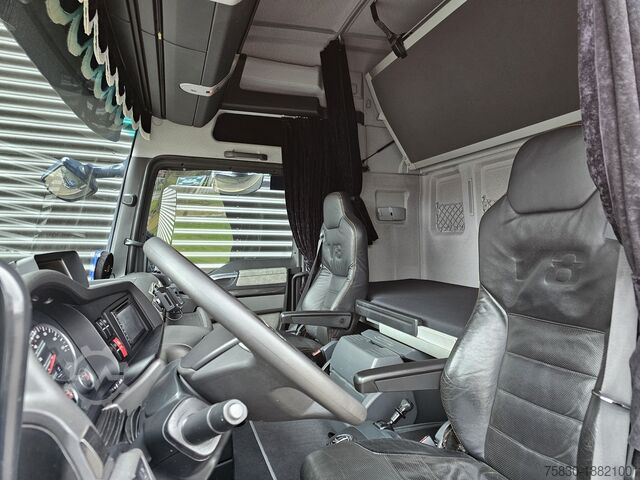 MAN TGX 41.680 8X4/4 BLS / WSK - 250 T / RETARDER MAN TGX 41.680 8X4/4 BLS / WSK - 250 T / RETARDER