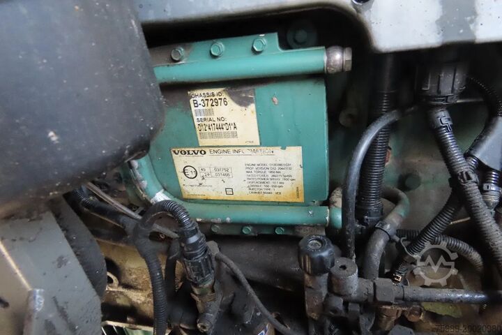 Chassis with cab Volvo FM 380 8x4 FULL SPRING. 100% condition!