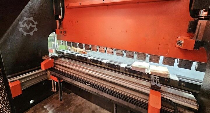 Hydr. Press brake AMADA HFE 170/3  3100 x 170 to