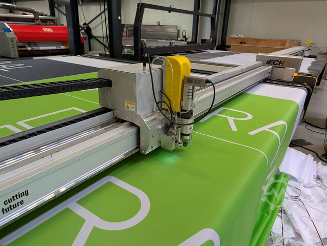 Fabric cutting machine iECHO TK4S-3532
