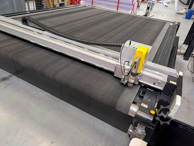 Fabric cutting machine iECHO TK4S-3532