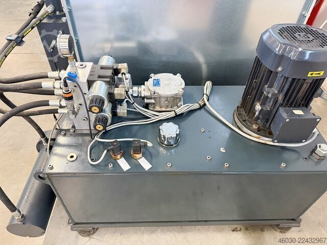 Brikettierpresse mit Förderschnecke WEIMA C 150