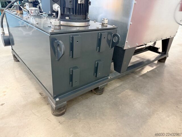 Brikettierpresse mit Förderschnecke WEIMA C 150