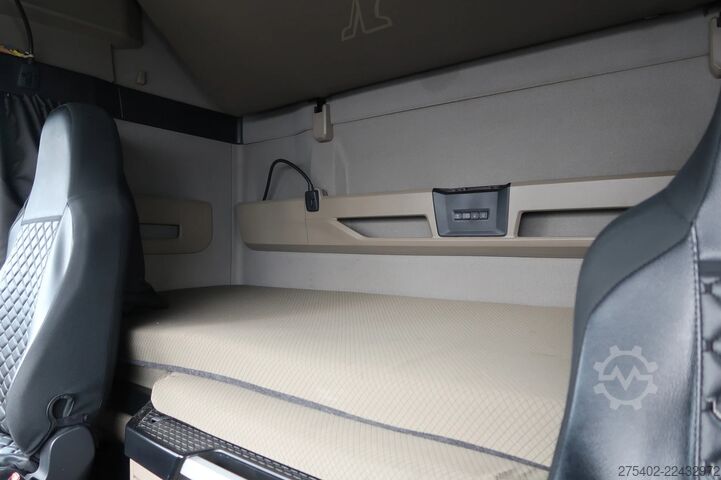 Standard-SZM MAN TGX 18.510 RETARDER/ AIR COOLER/ 2X TANK/ ACC