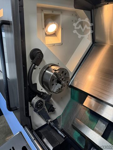 CNC turning and milling center DOOSAN Puma 300B