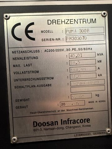 CNC turning and milling center DOOSAN Puma 300B