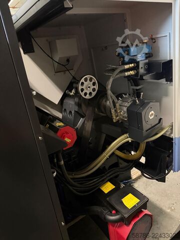CNC turning and milling center DOOSAN Puma 300B