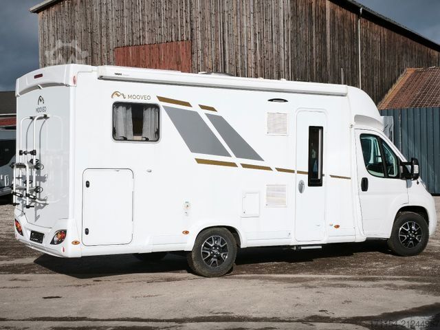 Teilintegriertes Wohnmobil MOOVEO T 70 EB, SAT, Markise,Navi, ALU 16 Längsbetten