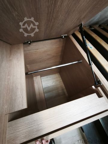 Teilintegriertes Wohnmobil MOOVEO T 70 EB, SAT, Markise,Navi, ALU 16 Längsbetten