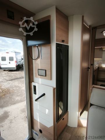 Teilintegriertes Wohnmobil MOOVEO T 70 EB, SAT, Markise,Navi, ALU 16 Längsbetten