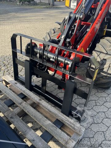 Hoflader MANITOU MLA 3-25 H