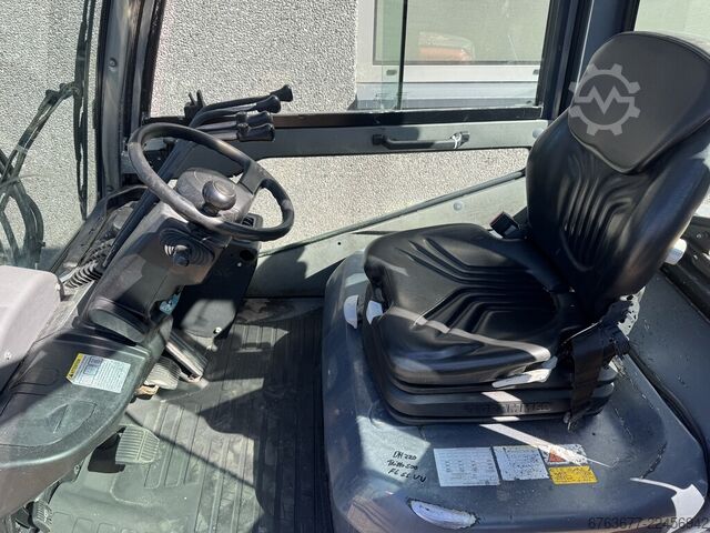 Toyota 02-8FDF25 Triplex 500 Freelift / Sideshift / Fork Positioner Diesel 2014 TOYOTA 02-8FDF25 Triplo 500 Freelift / Sideshift / Vorkversteller Diesel 2014