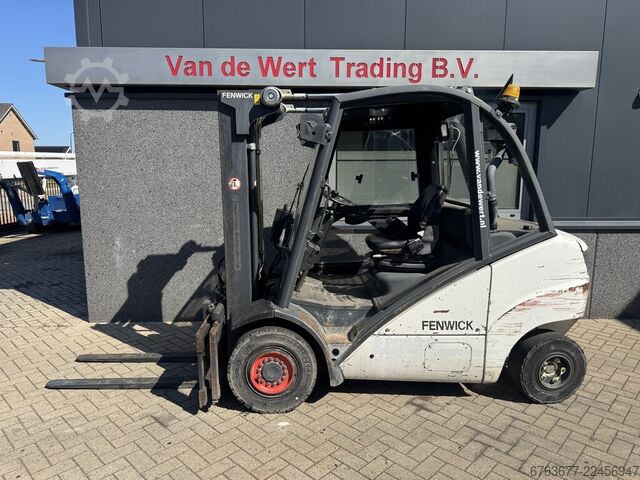 Linde H30D-01 Triplex 465 Freelift / Seitenschieber / 4. Funktion VW Diesel 2006 LINDE H30D-01 Triplo 465 Freelift / Sideshift / 4e Functie VW Diesel 2006