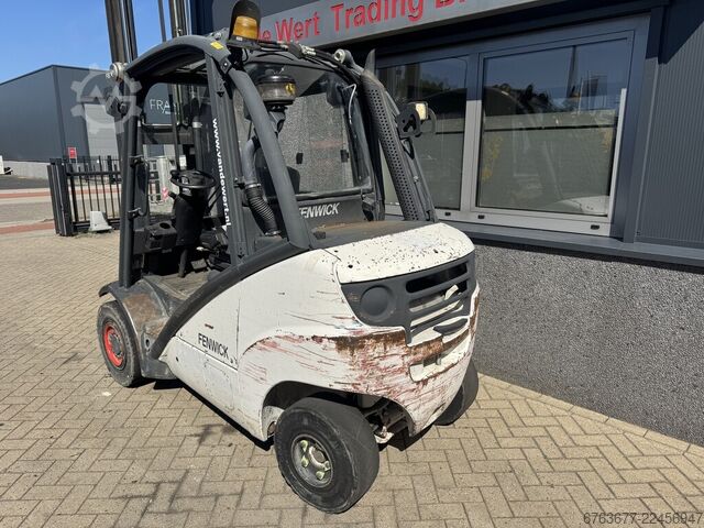 Linde H30D-01 Triplex 465 Freelift / Seitenschieber / 4. Funktion VW Diesel 2006 LINDE H30D-01 Triplo 465 Freelift / Sideshift / 4e Functie VW Diesel 2006
