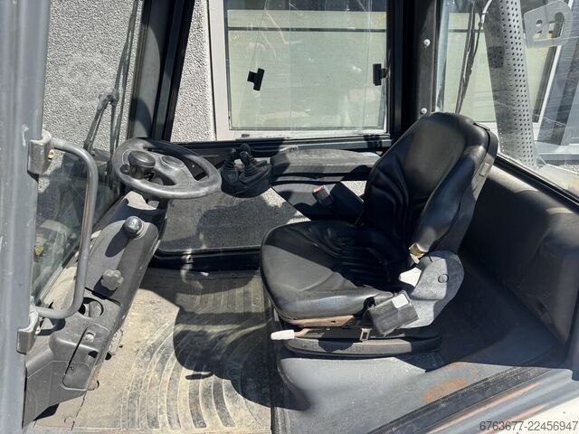 Linde H30D-01 Triplex 465 Freelift / Seitenschieber / 4. Funktion VW Diesel 2006 LINDE H30D-01 Triplo 465 Freelift / Sideshift / 4e Functie VW Diesel 2006