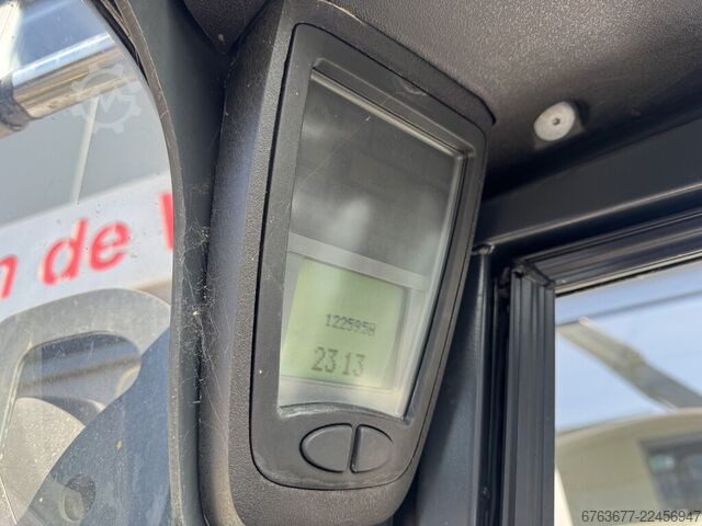 Linde H30D-01 Triplex 465 Freelift / Seitenschieber / 4. Funktion VW Diesel 2006 LINDE H30D-01 Triplo 465 Freelift / Sideshift / 4e Functie VW Diesel 2006