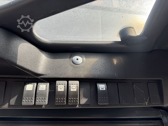 Linde H30D-01 Triplex 465 Freelift / Seitenschieber / 4. Funktion VW Diesel 2006 LINDE H30D-01 Triplo 465 Freelift / Sideshift / 4e Functie VW Diesel 2006