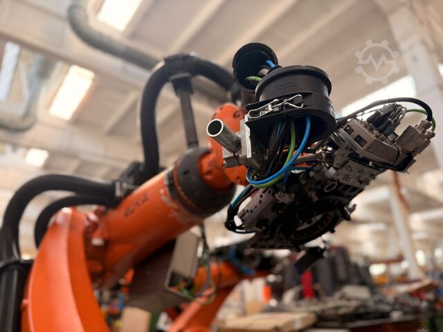 Industrial robot KUKA KR 90 R2700 pro