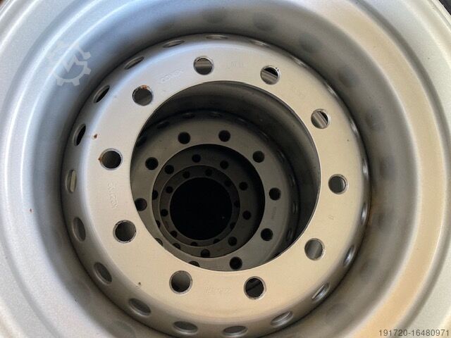 Sonstige  Räder 4x 385/65 R22.5 LKW neu