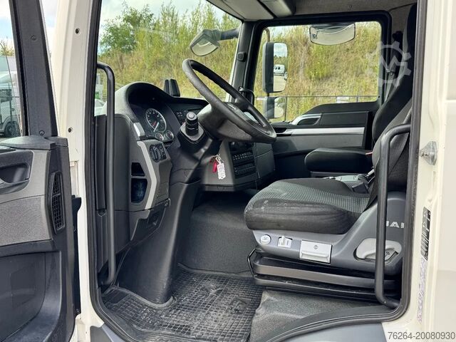 Refrigerated/frozen transport MAN TGL 12.220 THERMOKING T-1000r EURO6