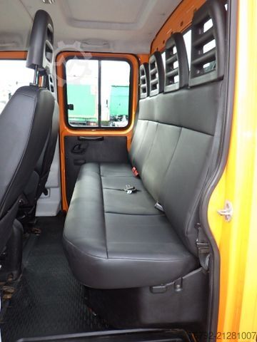 Three-way tipper van IVECO 70 C 18 DoKa/Kipper/Palfinger Kran/Greifer/2xAHK
