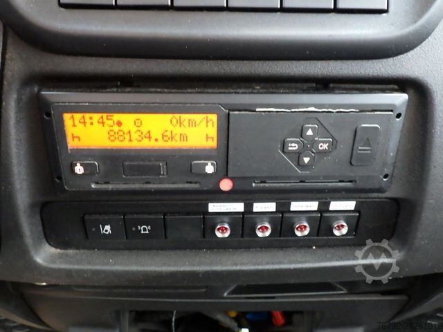 Transporter mit Kipper IVECO 70 C 18 DoKa/Kipper/Palfinger Kran/Greifer/2xAHK