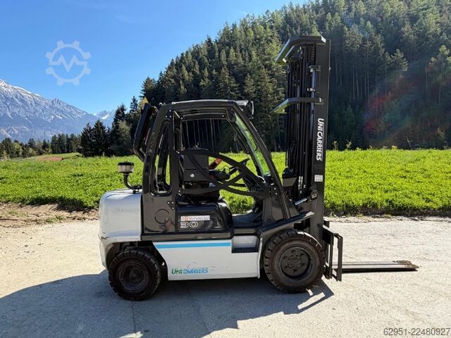Dieselstapler UniCarriers YG1D2A30Q