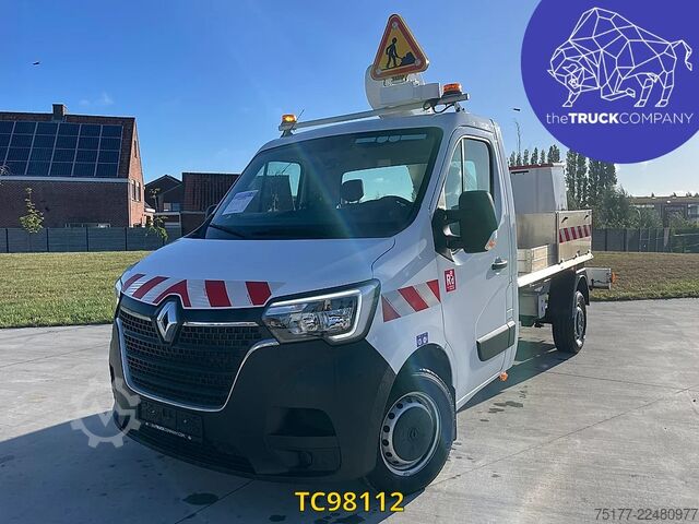 Lifting platform Renault Master Hoogtewerker
